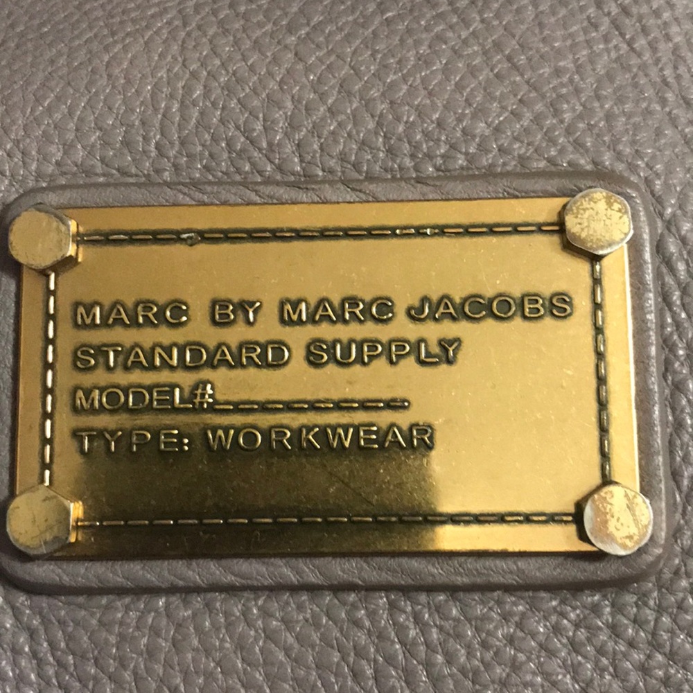 Marc Jacobs Classic Q Fran - image 6